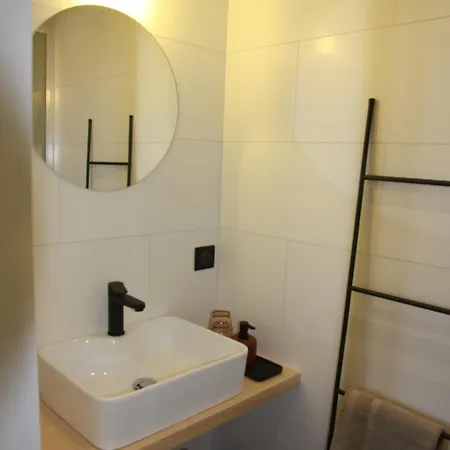 Maison Lucie, Emplacement Central, Le A Pied Сен-Жиль-Круа-де-Ви