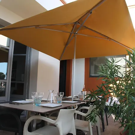 Дом отдыха Maison Lucie, Emplacement Central, Le A Pied Сен-Жиль-Круа-де-Ви