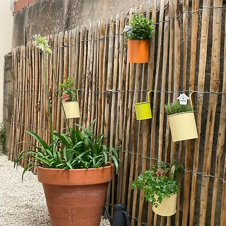 Maison Lucie, Emplacement Central, Le A Pied Дом отдыха