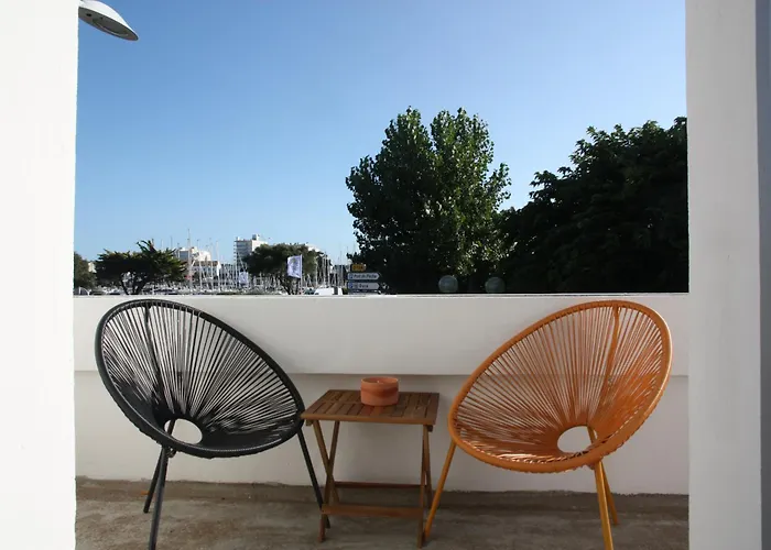 Maison Lucie, Emplacement Central, Le A Pied